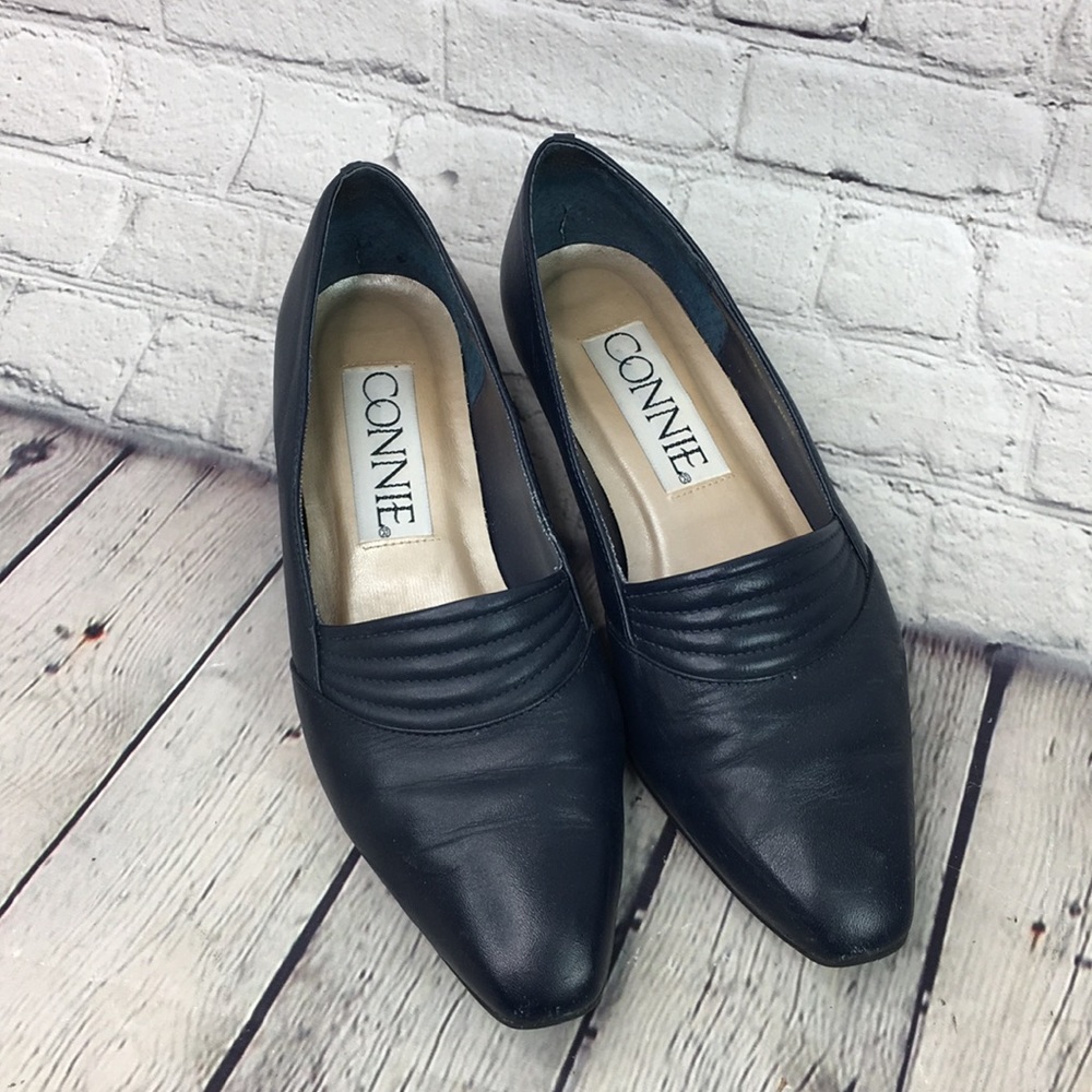 Connie Lindsey Leather Pointed Toe Flats s…